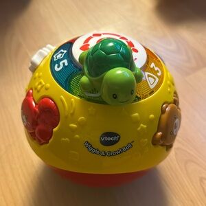 Vtech Wiggle & Crawl Ball